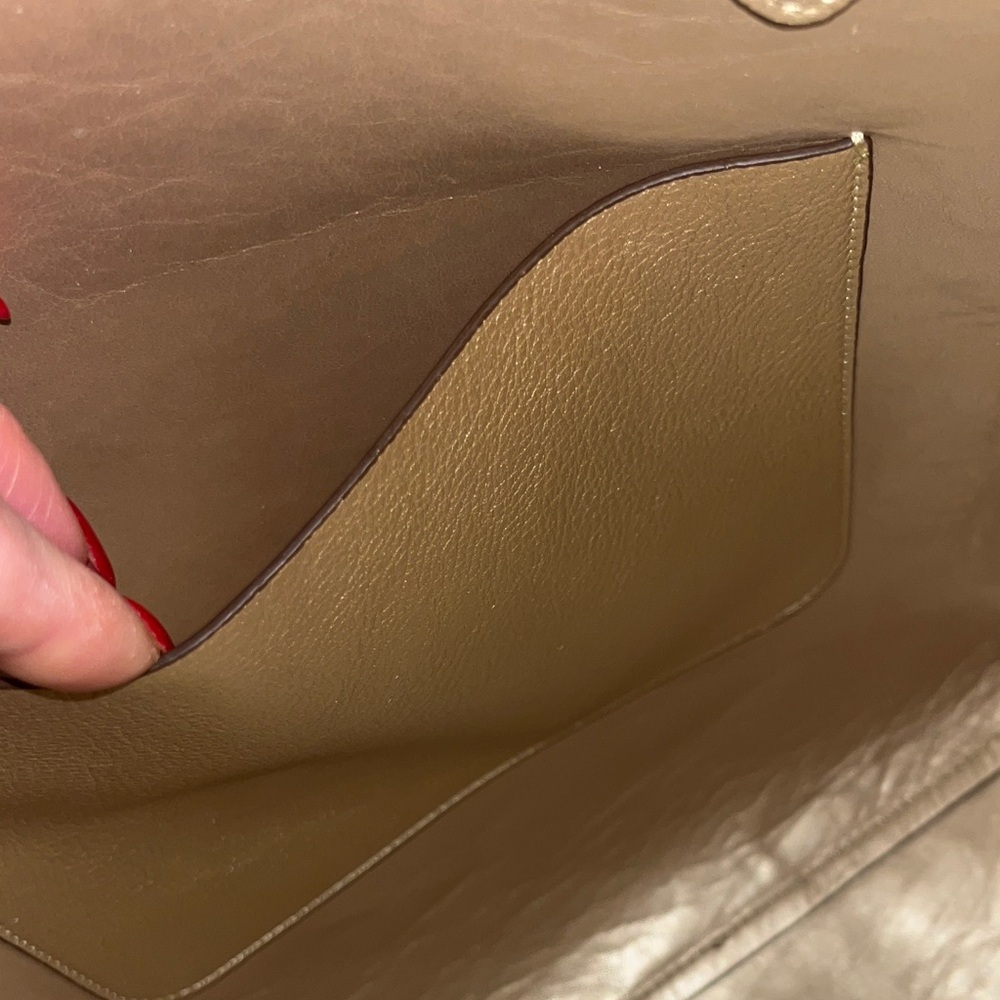 Ralph Lauren Leather Tote Bag in Metallic Gold - Elegant Everyday Carry - Picture 5 of 6